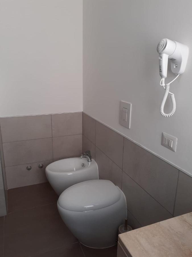 Sweet Suite Margherita B&B Маргерита-ді-Савоя Екстер'єр фото