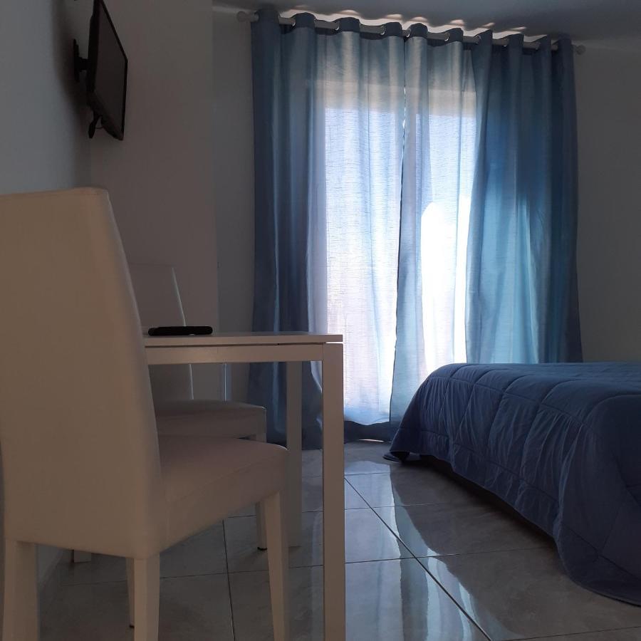 Sweet Suite Margherita B&B Маргерита-ді-Савоя Екстер'єр фото