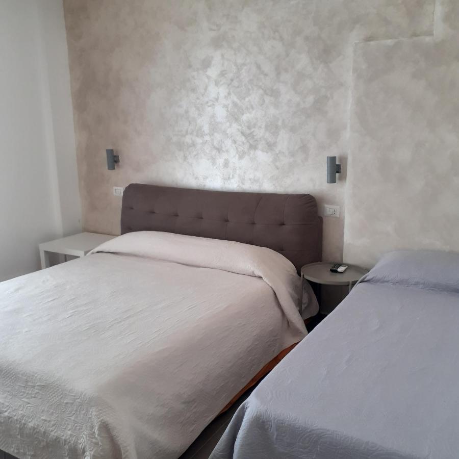 Sweet Suite Margherita B&B Маргерита-ді-Савоя Екстер'єр фото