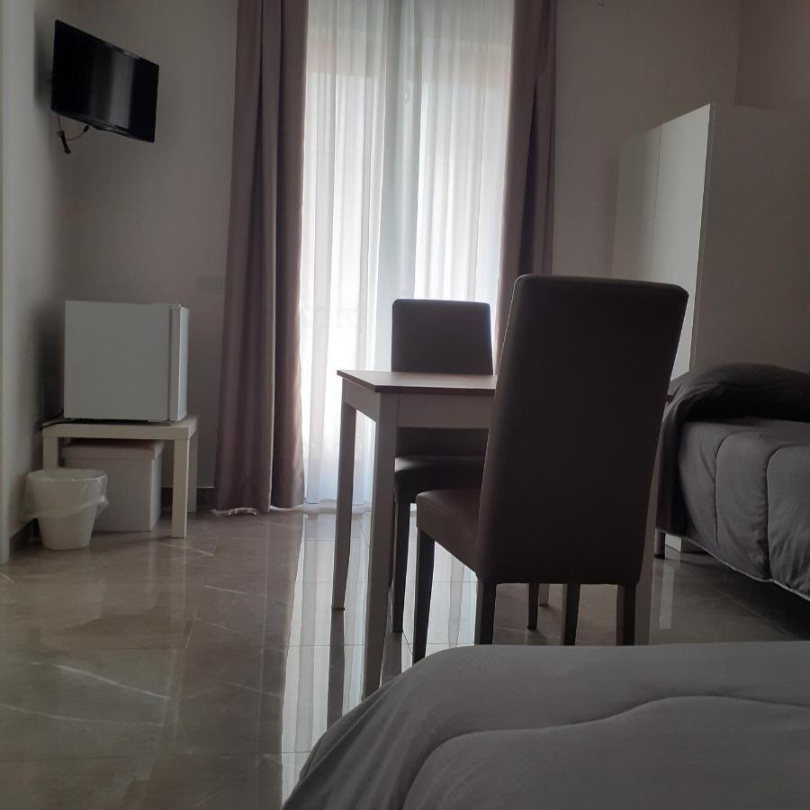 Sweet Suite Margherita B&B Маргерита-ді-Савоя Екстер'єр фото