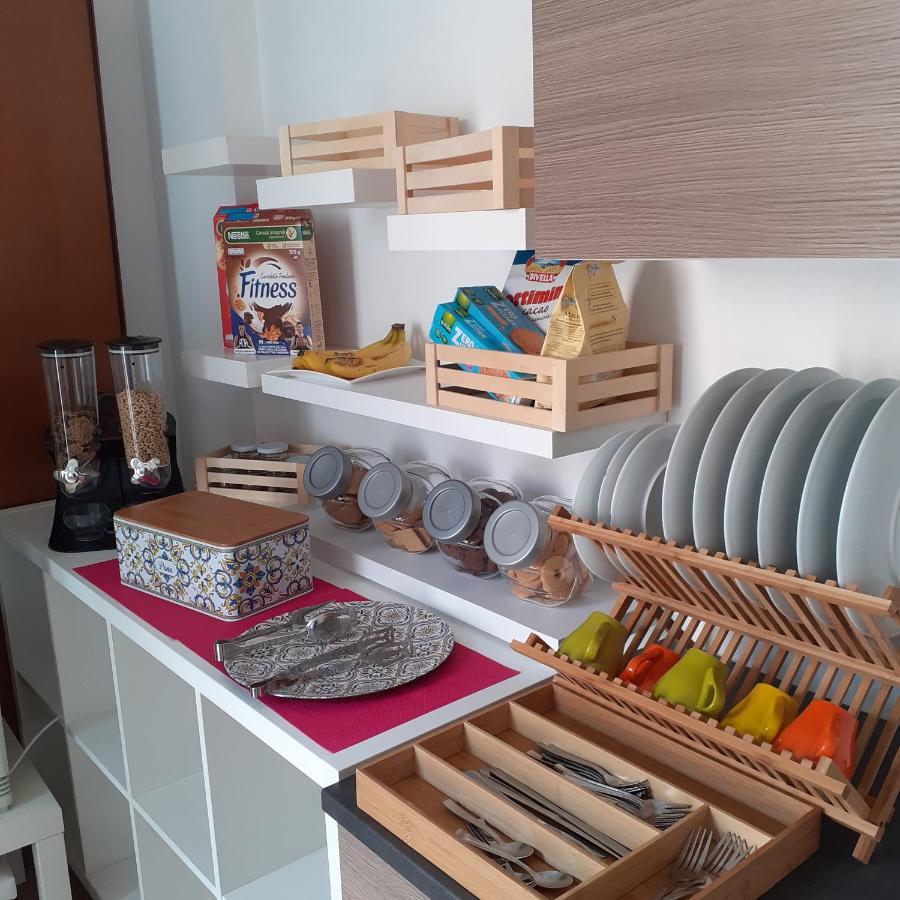 Sweet Suite Margherita B&B Маргерита-ді-Савоя Екстер'єр фото